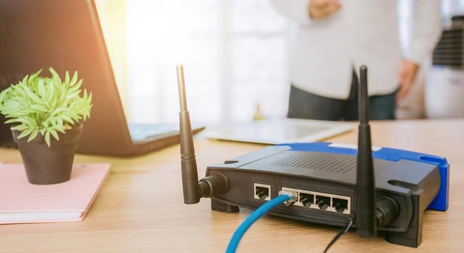 how to boost the strength of your WiFi router